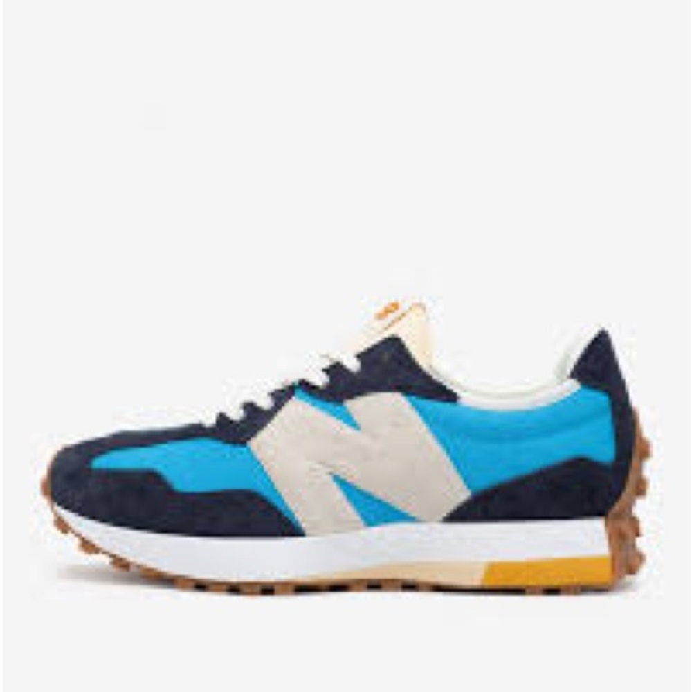 NEW New Balance Men Sneakers 327